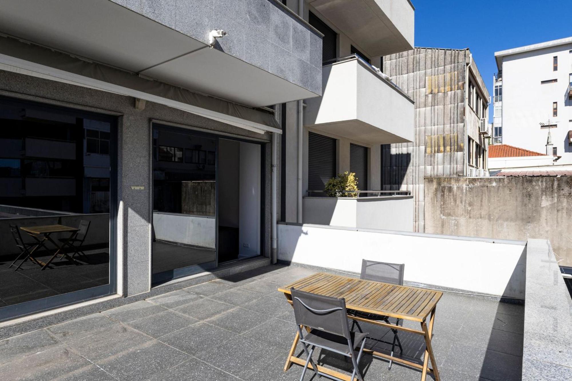 Sena 27 By Lovelystay Porto Exterior photo